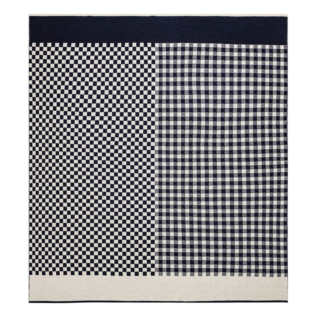 Checker-Gingham Throw in Navy / Ivory