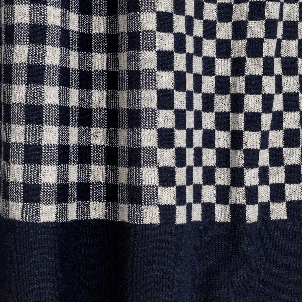 Checker-Gingham Throw in Navy / Ivory