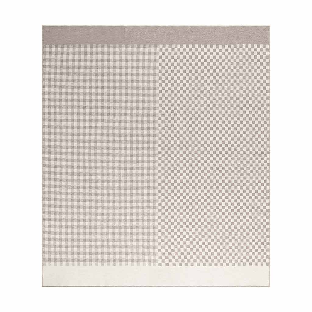 Checker-Gingham Throw in Oatmeal / Ivory