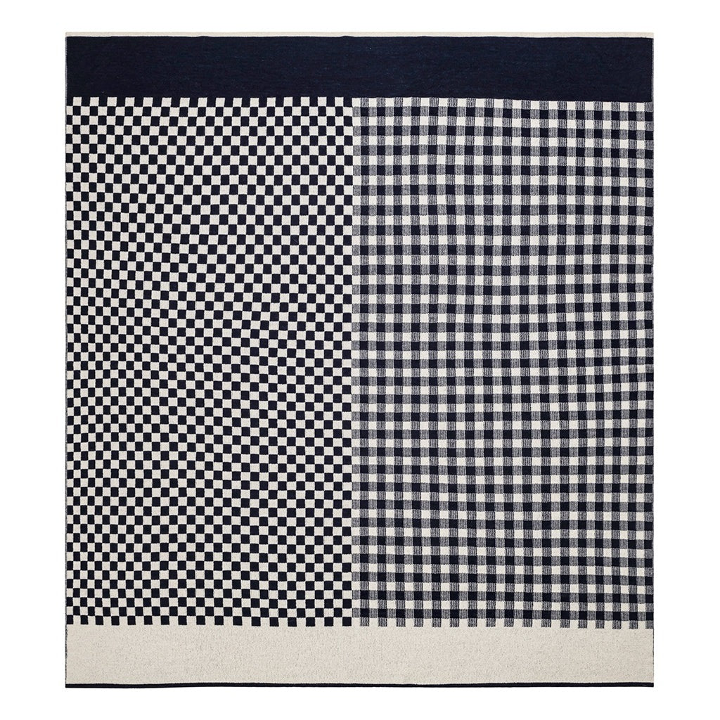 Checker-Gingham Throw in Navy / Ivory